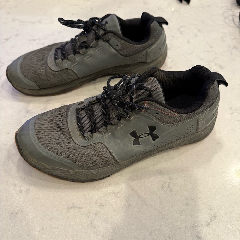Under Armour Men's Charcoal Athletic Shoes